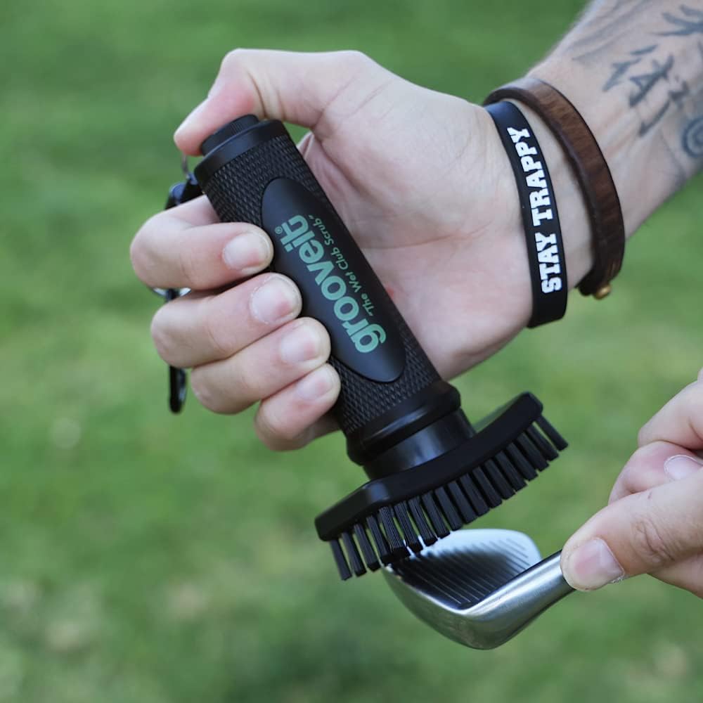 Grooveit The Wet Club Scrub - 3-Year Warranty, Magnetic  Anti-Leak - Golf Club Head Groove Cleaner, Golf Ball Cleaner, Shoe Brush, Wedge Polishing Cleaning Kit - Golf Bag Accessories