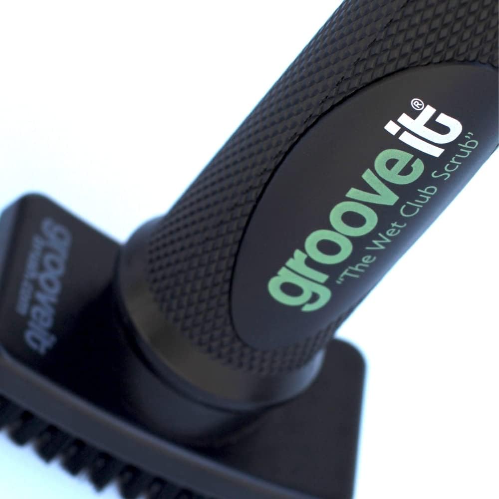 Grooveit The Wet Club Scrub - 3-Year Warranty, Magnetic  Anti-Leak - Golf Club Head Groove Cleaner, Golf Ball Cleaner, Shoe Brush, Wedge Polishing Cleaning Kit - Golf Bag Accessories